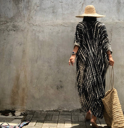 ClaudiaG B &amp; W Kimono